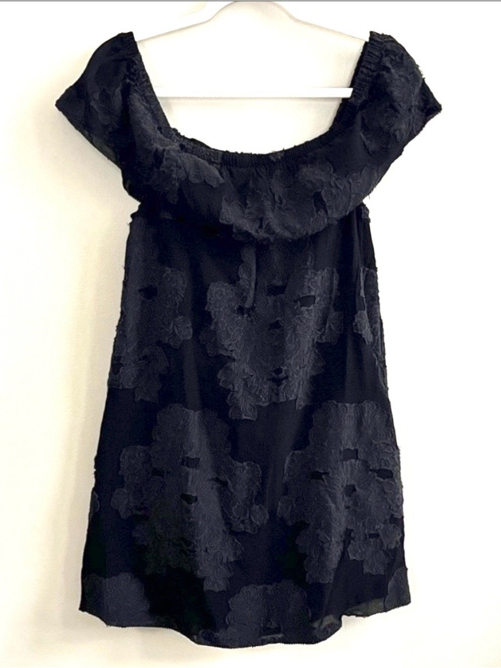 Wilfred Neuchatel off the shoulder black floral lace mini dress size XS